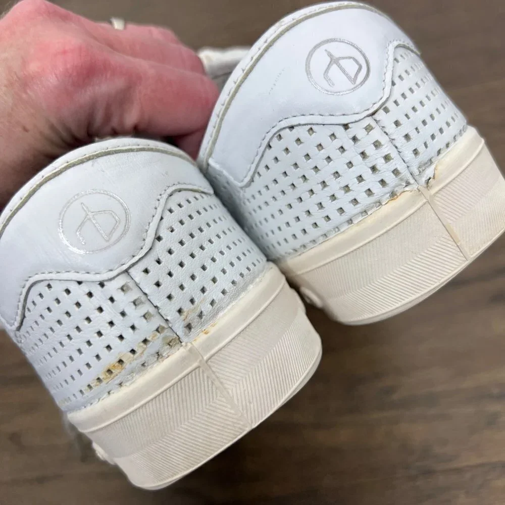 RAG & BONE Standard Issue Lace Up Perforated Leather Sneaker White Sz 39.5 EUC